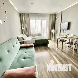 Студия квартира, посуточно, 30м2, 23/25 этаж