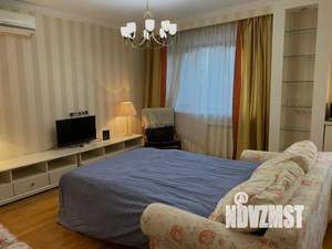 Студия квартира, посуточно, 33м2, 3/5 этаж