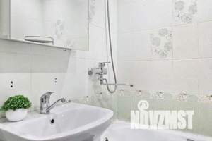 1-к квартира, посуточно, 42м2, 6/10 этаж