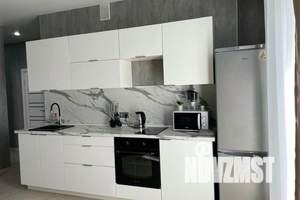 2-к квартира, посуточно, 43м2, 8/24 этаж