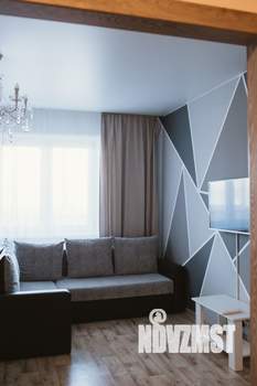 Студия квартира, посуточно, 52м2, 2/19 этаж