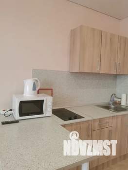 Студия квартира, посуточно, 31м2, 4/20 этаж