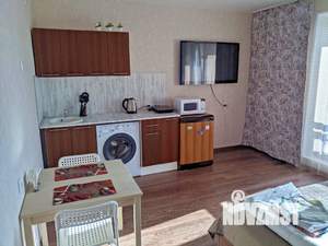 Студия квартира, посуточно, 30м2, 13/18 этаж