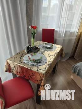 Студия квартира, посуточно, 40м2, 13/19 этаж