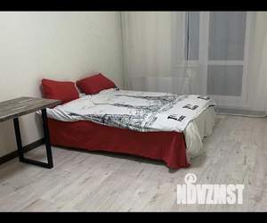 Студия квартира, посуточно, 30м2, 17/19 этаж