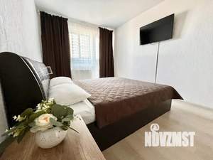 1-к квартира, посуточно, 40м2, 5/20 этаж