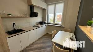 Студия квартира, посуточно, 47м2, 13/25 этаж