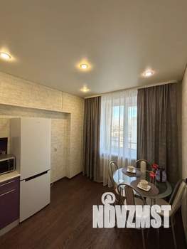 1-к квартира, посуточно, 37м2, 13/14 этаж