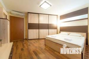 4-к квартира, посуточно, 142м2, 2/9 этаж