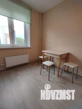 1-к квартира, посуточно, 35м2, 4/10 этаж