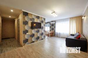 1-к квартира, посуточно, 47м2, 1/1 этаж