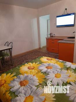 Студия квартира, посуточно, 24м2, 1/11 этаж