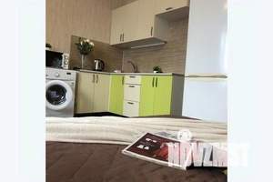 1-к квартира, посуточно, 32м2, 13/20 этаж