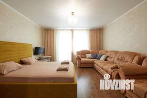 1-к квартира, посуточно, 41м2, 6/10 этаж