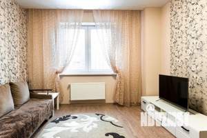 2-к квартира, посуточно, 40м2, 10/17 этаж