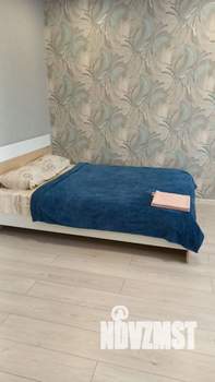 1-к квартира, посуточно, 42м2, 2/10 этаж