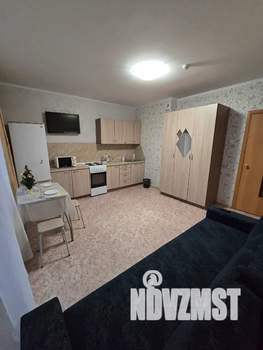 Студия квартира, посуточно, 28м2, 6/19 этаж