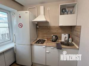 2-к квартира, посуточно, 45м2, 5/5 этаж