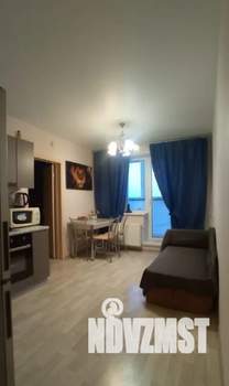 Студия квартира, посуточно, 35м2, 7/10 этаж