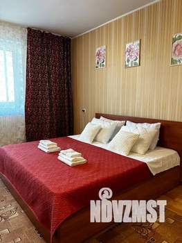 1-к квартира, посуточно, 43м2, 4/10 этаж