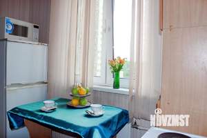 2-к квартира, посуточно, 54м2, 1/1 этаж