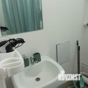 2-к квартира, посуточно, 45м2, 6/25 этаж
