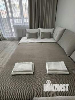 1-к квартира, посуточно, 43м2, 1/1 этаж