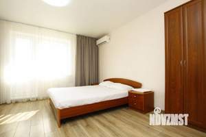 1-к квартира, посуточно, 43м2, 1/1 этаж