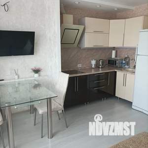 1-к квартира, посуточно, 43м2, 9/10 этаж