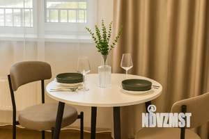 Студия квартира, посуточно, 40м2, 7/17 этаж