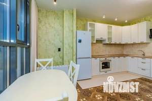 Студия квартира, посуточно, 43м2, 18/23 этаж