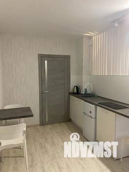 Студия квартира, посуточно, 24м2, 1/18 этаж