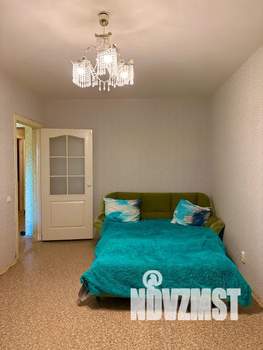 1-к квартира, посуточно, 41м2, 3/10 этаж