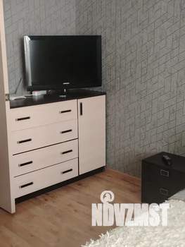 Студия квартира, посуточно, 26м2, 10/10 этаж