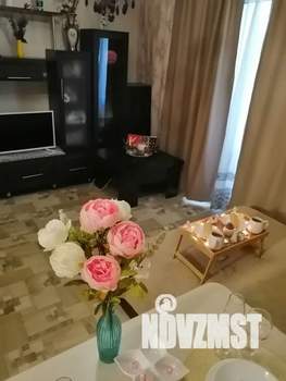 Студия квартира, посуточно, 30м2, 1/10 этаж