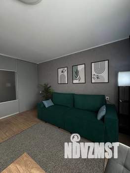 Студия квартира, посуточно, 26м2, 1/10 этаж