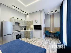 Студия квартира, посуточно, 40м2, 17/18 этаж