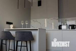 Студия квартира, посуточно, 35м2, 11/20 этаж