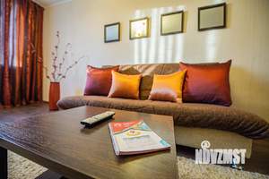 2-к квартира, посуточно, 62м2, 1/1 этаж