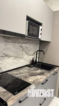 Студия квартира, посуточно, 35м2, 3/20 этаж