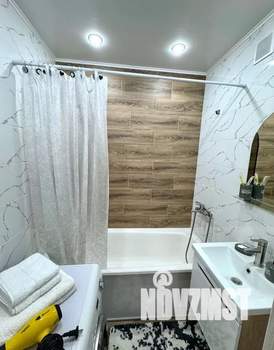 1-к квартира, посуточно, 32м2, 3/10 этаж