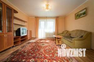 2-к квартира, посуточно, 63м2, 1/10 этаж
