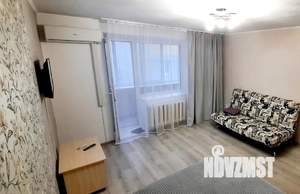 1-к квартира, посуточно, 38м2, 3/6 этаж