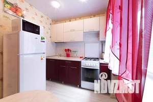 2-к квартира, посуточно, 40м2, 1/5 этаж