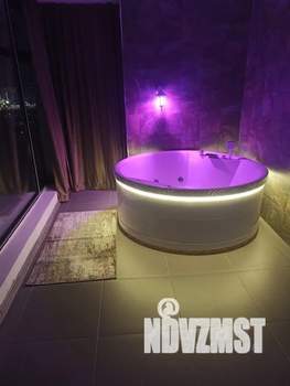 Студия квартира, посуточно, 40м2, 17/17 этаж