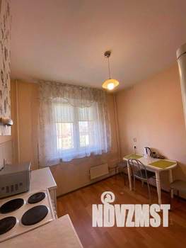 1-к квартира, посуточно, 63м2, 1/1 этаж