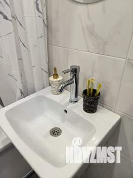 Студия квартира, посуточно, 28м2, 5/20 этаж