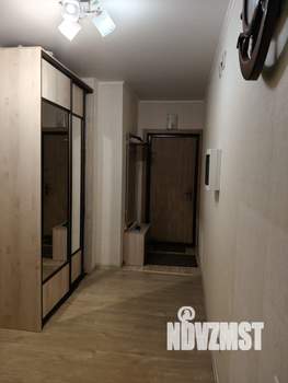 Студия квартира, на длительный срок, 70м2, 9/17 этаж