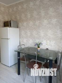 1-к квартира, посуточно, 35м2, 3/10 этаж