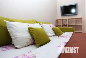 Студия квартира, посуточно, 30м2, 3/10 этаж